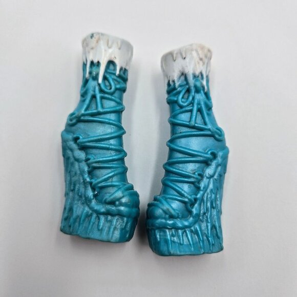 Monster High Abbey Bominable Art Class Dress Shoes Belt Ice Sculpture Accessorie - Picture 5 of 12